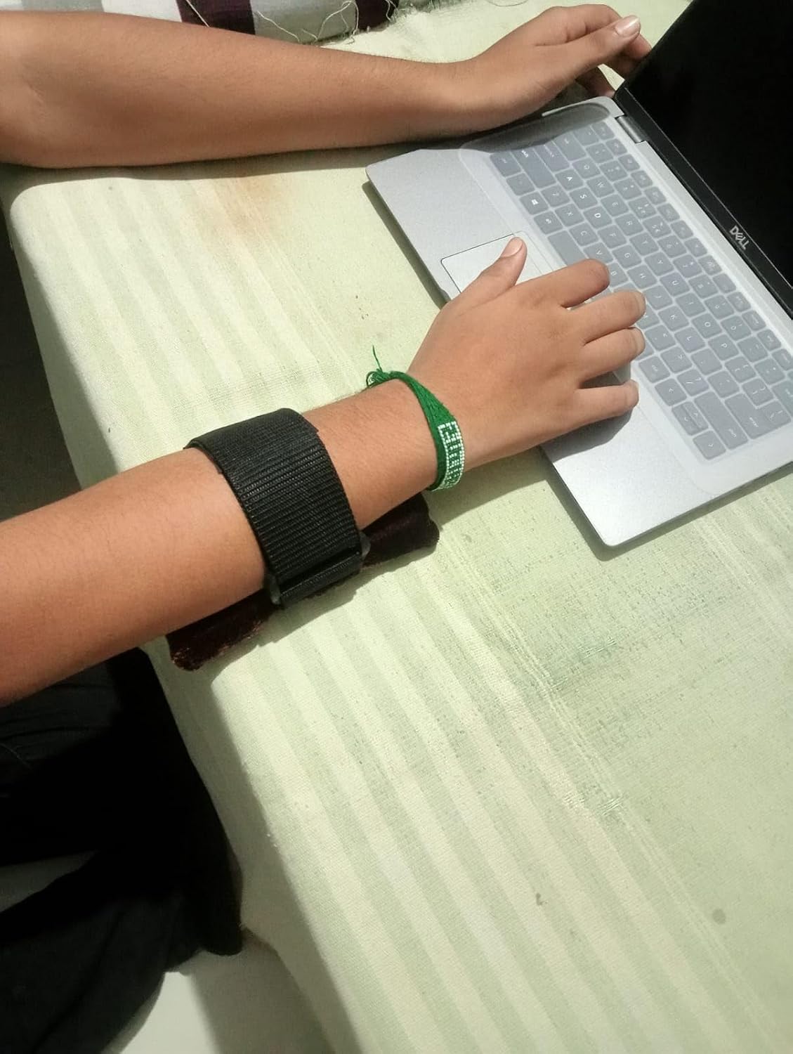 Gliding Ergonomic Wrist Rest Support (Variant V22) view 2